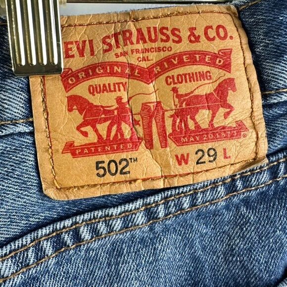 Levi's 502 Straight Jean Bermuda Short Men's‎ 29 Blue Denim Distressed - Picture 3 of 5